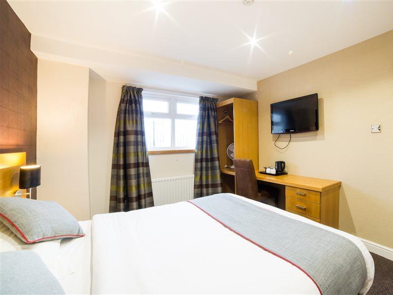 Oyo Imperial Hotel Barrow-in-Furness Εξωτερικό φωτογραφία