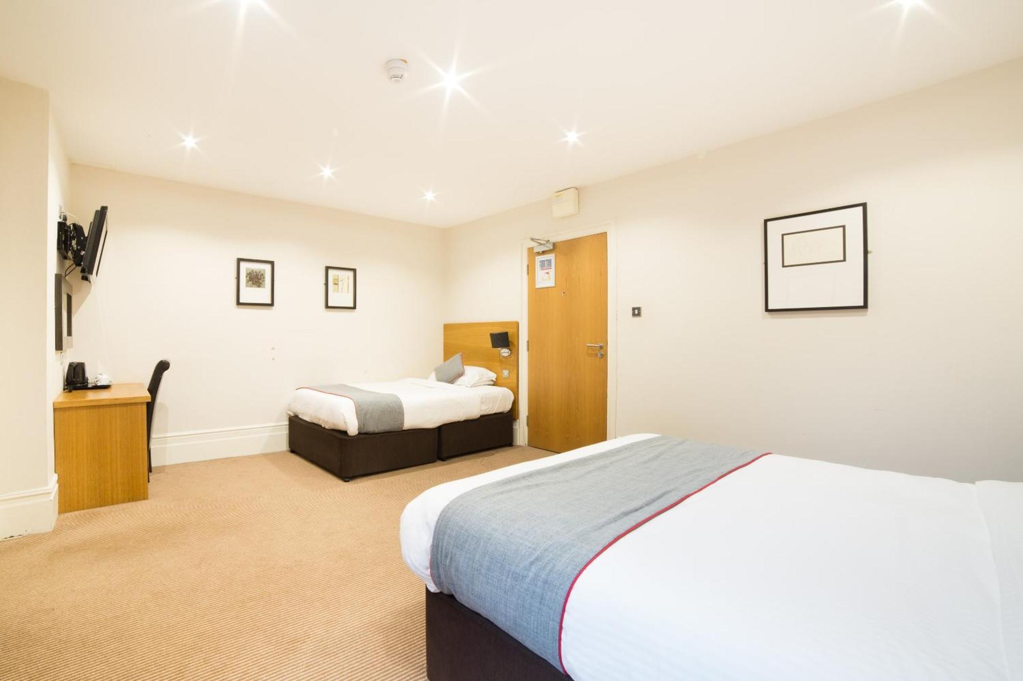 Oyo Imperial Hotel Barrow-in-Furness Εξωτερικό φωτογραφία