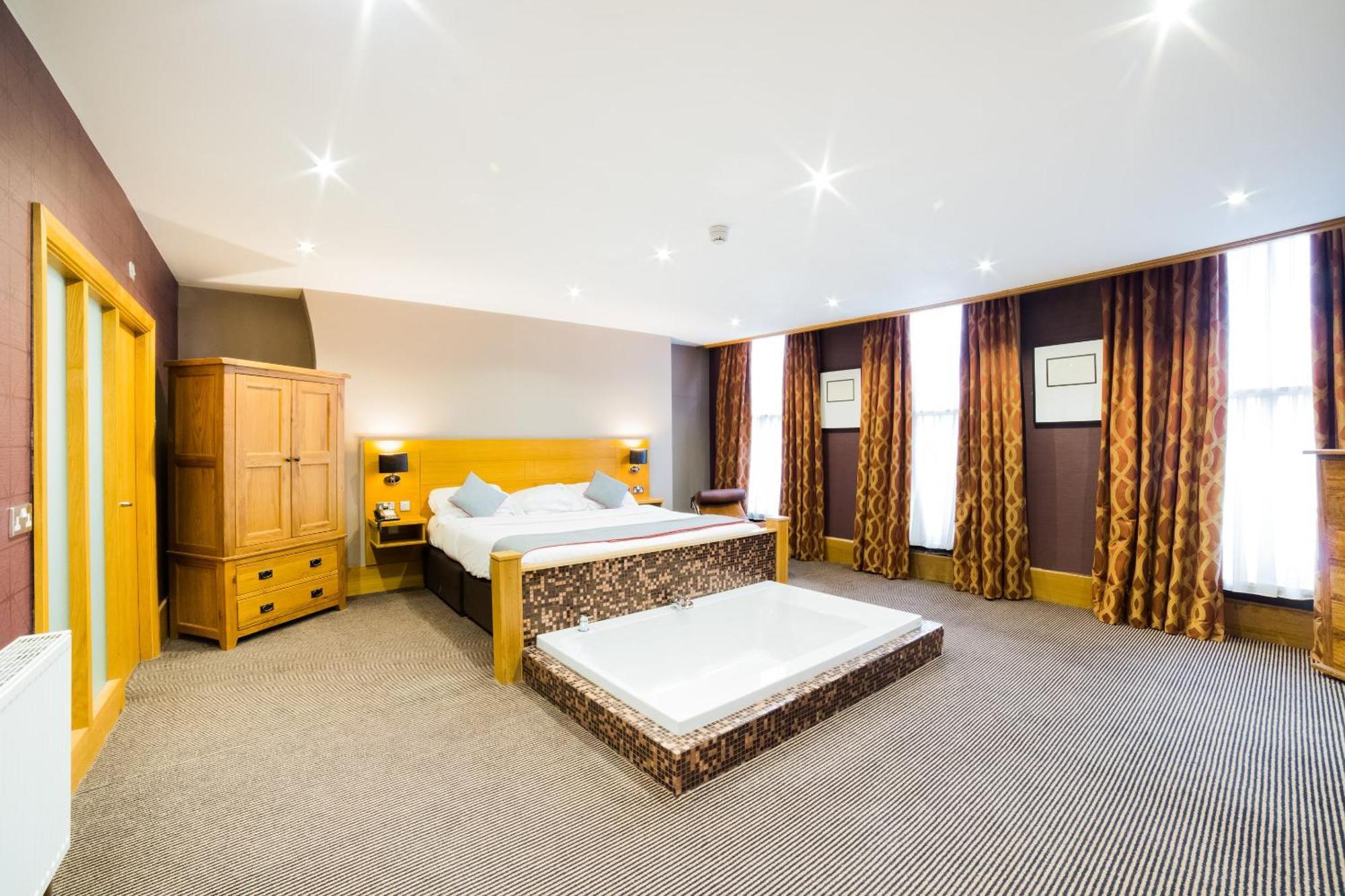 Oyo Imperial Hotel Barrow-in-Furness Εξωτερικό φωτογραφία